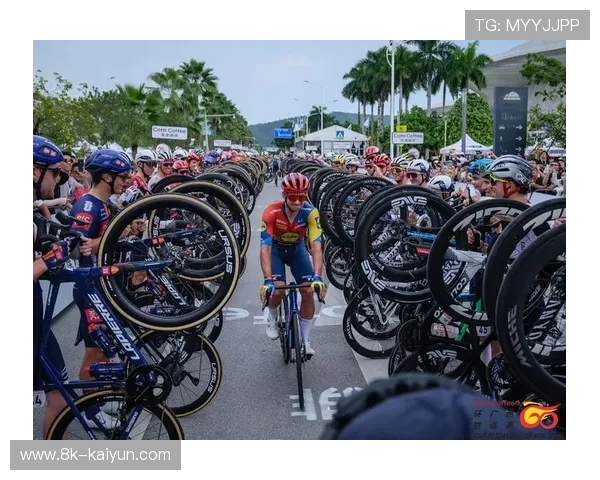 环广西收官战南宁绕圈赛上演，爬坡路段成总成绩决战关键